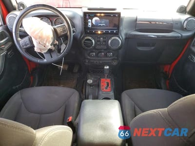 Zdjęcie 8 z 12 samochodu: 2014 JEEP WRANGLER UNLIMITED SPORT VIN:1C4BJWDG4EL299448 - miniatura
