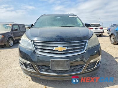 Piąte zdjęcie samochodu w środku: 2017 CHEVROLET TRAVERSE LT VIN:1GNKRHKD6HJ280615 - miniatura