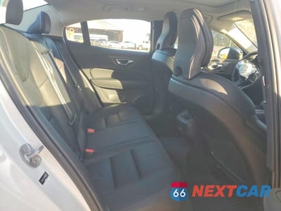 Zdjęcie 10 z 13 samochodu: 2024 VOLVO S60 PLUS VIN:7JRL12FL3RG281322 - miniatura