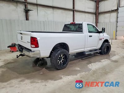 Trzecie zdjęcie samochodu z tyłu: 2016 RAM 2500 ST VIN:3C6MR5AJ0GG125895 - miniatura