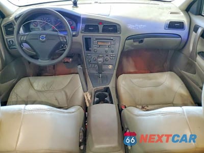 Zdjęcie 8 z 11 samochodu: 2002 VOLVO S60 VIN:YV1RS61R422103439 - miniatura