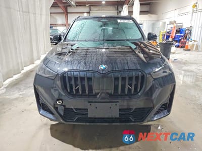 Piąte zdjęcie samochodu w środku: 2025 BMW X1 XDRIVE28I VIN:WBX73EF00S5120836 - miniatura