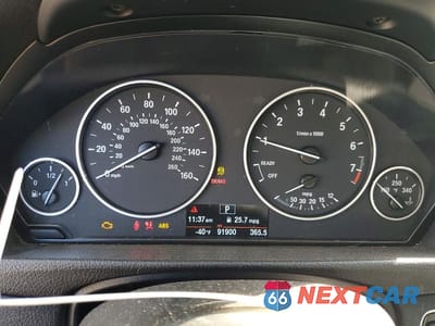 Zdjęcie 9 z 11 samochodu: 2018 BMW 320 XI VIN:WBA8A3C52JA505278 - miniatura