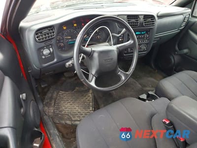 Zdjęcie 8 z 12 samochodu: 2003 GMC SONOMA VIN:1GTCS19H038151478 - miniatura