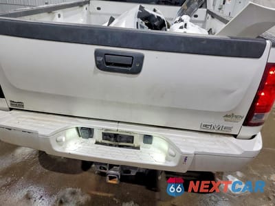 Zdjęcie 6 z 12 samochodu: 2012 GMC SIERRA K2500 SLE VIN:1GT220CG3CZ352288 - miniatura