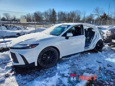 2025 TOYOTA CAMRY XSE 4T1DAACK2SU013051 - główne zdjęcie licytacji z USA - miniatura