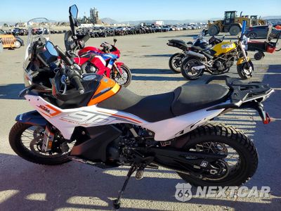 Trzecie zdjęcie samochodu z tyłu: 2024 KTM 790 ADVENTURE VIN:LCETS7402RH700322 - miniatura