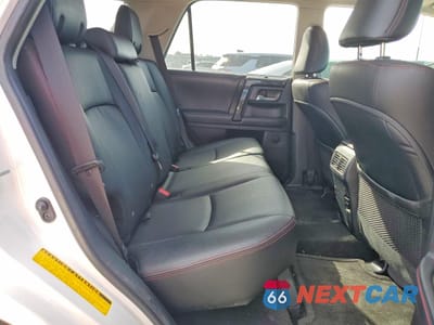 Zdjęcie 10 z 12 samochodu: 2018 TOYOTA 4RUNNER VIN:JTEBU5JR7J5598708 - miniatura