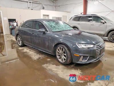 Czwarte zdjęcie samochodu z boku: 2019 AUDI A4 PREMIUM PLUS VIN:WAUENAF4XKN005667 - miniatura