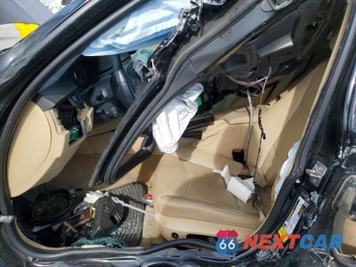 Zdjęcie 7 z 12 samochodu: 2011 BMW 328 XI VIN:WBAPK7G58BNN86890 - miniatura