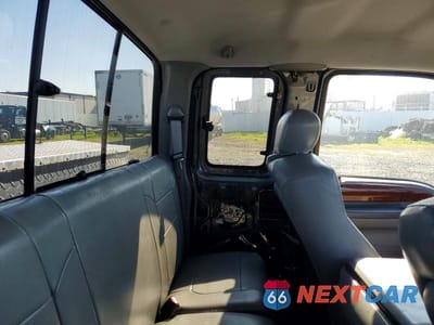 Zdjęcie 10 z 12 samochodu: 2003 FORD F350 SRW SUPER DUTY VIN:1FTSX31S43EB22308 - miniatura
