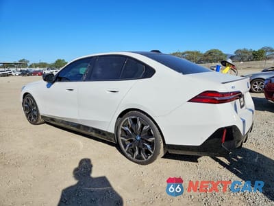 Drugie zdjęcie samochodu z przodu: 2025 BMW I5 M60 VIN:WBY43FK06SCT45316 - miniatura