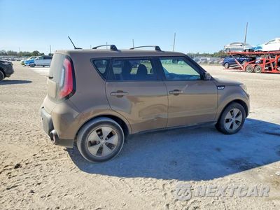 Trzecie zdjęcie samochodu z tyłu: 2015 KIA SOUL BASE VIN:KNDJN2A20F7166696 - miniatura