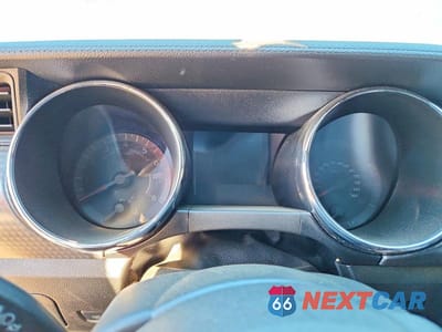 Zdjęcie 9 z 11 samochodu: 2016 FORD MUSTANG VIN:1FA6P8TH2G5327072 - miniatura