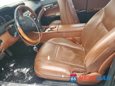 Zdjęcie 7 z 11 samochodu: 2010 MERCEDES-BENZ CL 550 4MATIC VIN:WDDEJ8GBXAA025305 - miniatura