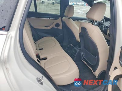 Zdjęcie 10 z 12 samochodu: 2021 BMW X1 XDRIVE28I VIN:WBXJG9C00M5T92070 - miniatura