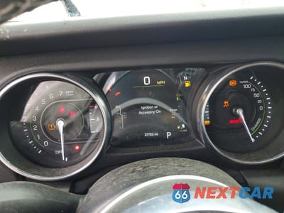 Zdjęcie 9 z 14 samochodu: 2022 JEEP WRANGLER UNLIMITED SAHARA 4XE VIN:1C4JJXP67NW278578 - miniatura