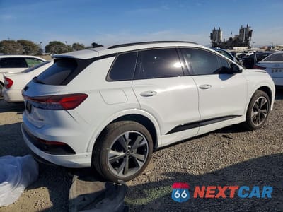 Trzecie zdjęcie samochodu z tyłu: 2024 AUDI Q4 E-TRON PREMIUM PLUS VIN:WA1L2BFZ5RP023085 - miniatura