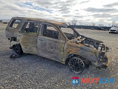 Czwarte zdjęcie samochodu z boku: 2015 CHEVROLET TAHOE K1500 LT VIN:1GNSKBKC8FR258297 - miniatura