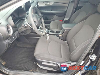 Zdjęcie 7 z 12 samochodu: 2020 KIA FORTE FE VIN:3KPF24AD3LE206423 - miniatura