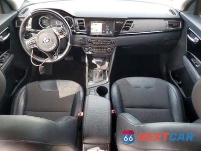 Zdjęcie 8 z 11 samochodu: 2019 KIA NIRO S TOURING VIN:KNDCC3LC4K5259575 - miniatura