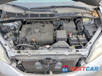 Zdjęcie 12 z 14 samochodu: 2017 TOYOTA SIENNA LE VIN:5TDKZ3DC9HS802947 - miniatura
