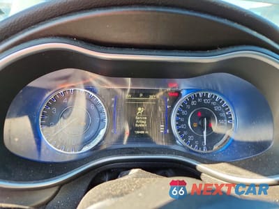 Zdjęcie 9 z 12 samochodu: 2016 CHRYSLER 200 LIMITED VIN:1C3CCCAB2GN158931 - miniatura