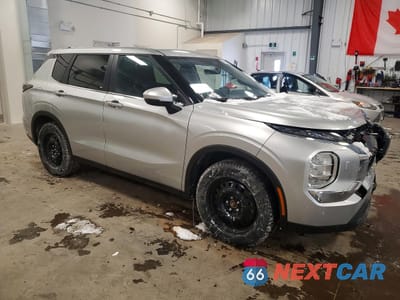 Czwarte zdjęcie samochodu z boku: 2025 MITSUBISHI OUTLANDER ES VIN:JA4J4UA88SZ613836 - miniatura