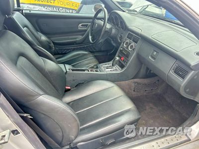 Zdjęcie 6 z 10 samochodu: 2001 MERCEDES-BENZ SLK 230 KOMPRESSOR VIN:WDBKK49F31F234132 - miniatura