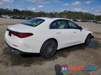 Trzecie zdjęcie samochodu z tyłu: 2025 MERCEDES-BENZ E 450 4MATIC VIN:W1KLF6BB5SA102572 - miniatura