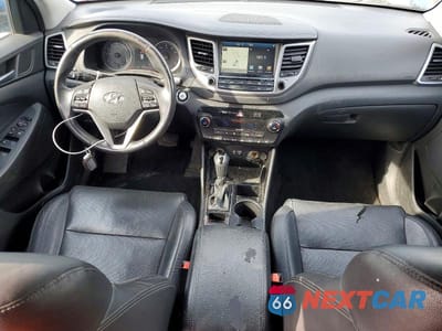 Zdjęcie 8 z 12 samochodu: 2016 HYUNDAI TUCSON LIMITED VIN:KM8J3CA24GU159924 - miniatura