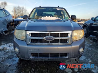 Piąte zdjęcie samochodu w środku: 2008 FORD ESCAPE XLT VIN:1FMCU03168KA82656 - miniatura