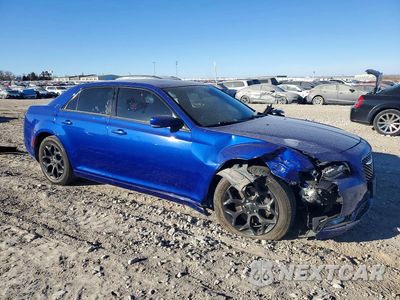 Czwarte zdjęcie samochodu z boku: 2020 CHRYSLER 300 S VIN:2C3CCAGG1LH108919 - miniatura