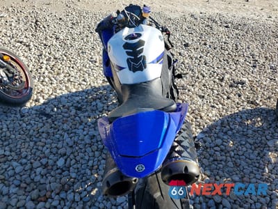 Zdjęcie 6 z 10 samochodu: 2014 YAMAHA YZFR1 VIN:JYARN23E5EA018017 - miniatura
