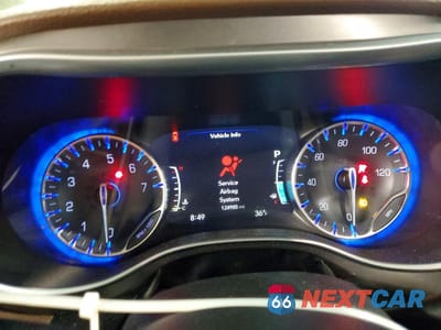 Zdjęcie 9 z 13 samochodu: 2018 CHRYSLER PACIFICA LIMITED VIN:2C4RC1GG1JR186775 - miniatura