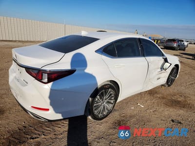 Trzecie zdjęcie samochodu z tyłu: 2025 LEXUS ES 350 BASE VIN:58ADZ1B13SU214032 - miniatura