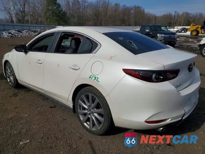 Drugie zdjęcie samochodu z przodu: 2022 MAZDA 3 PREFERRED VIN:3MZBPACL6NM314267 - miniatura