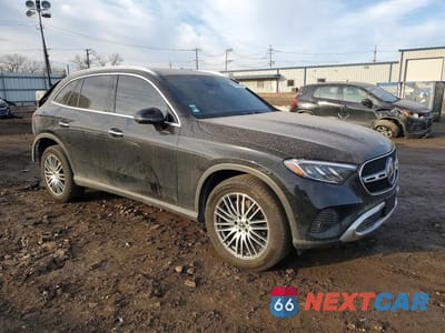 Czwarte zdjęcie samochodu z boku: 2025 MERCEDES-BENZ GLC 300 4MATIC VIN:W1NKM4HB9SF391944 - miniatura