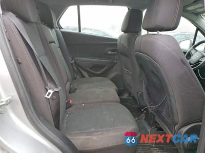 Zdjęcie 11 z 13 samochodu: 2018 CHEVROLET TRAX LS VIN:3GNCJNSB7JL387423 - miniatura