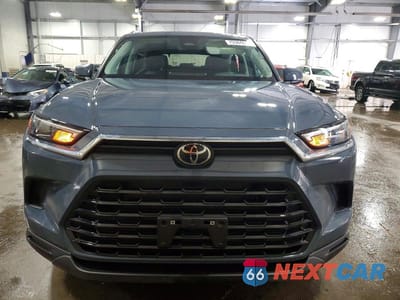 Piąte zdjęcie samochodu w środku: 2024 TOYOTA GRAND HIGHLANDER XLE VIN:5TDAAAB53RS040731 - miniatura