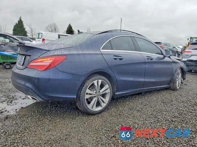 Trzecie zdjęcie samochodu z tyłu: 2019 MERCEDES-BENZ CLA 250 VIN:WDDSJ4EB6KN711317 - miniatura
