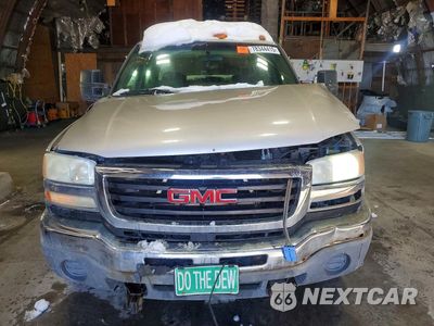 Piąte zdjęcie samochodu w środku: 2004 GMC NEW SIERRA K3500 VIN:1GDJK33G24F250007 - miniatura