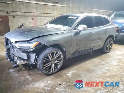 2019 VOLVO XC60 T5 R-DESIGN LYV102RM8KB236343 - główne zdjęcie licytacji z USA - miniatura