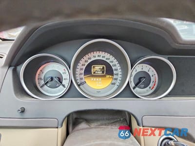 Zdjęcie 9 z 11 samochodu: 2012 MERCEDES-BENZ C 300 4MATIC VIN:WDDGF8BB9CR205140 - miniatura