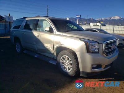 Czwarte zdjęcie samochodu z boku: 2017 GMC YUKON XL K1500 SLT VIN:1GKS2GKC1HR156837 - miniatura