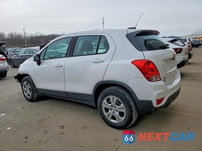 Drugie zdjęcie samochodu z przodu: 2017 CHEVROLET TRAX LS VIN:3GNCJKSB3HL207654 - miniatura