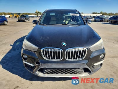 Piąte zdjęcie samochodu w środku: 2017 BMW X1 XDRIVE28I VIN:WBXHT3C37H5F87044 - miniatura