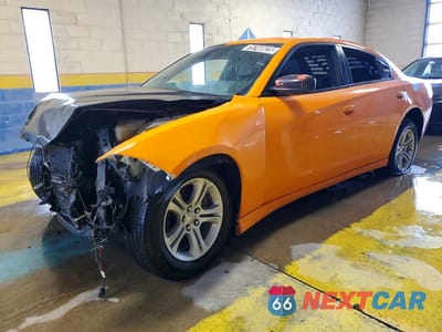 2019 DODGE CHARGER SXT 2C3CDXBG9KH753260 - główne zdjęcie licytacji z USA - miniatura