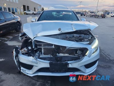 Piąte zdjęcie samochodu w środku: 2018 MERCEDES-BENZ C 300 4MATIC VIN:WDDWF4KB5JR411993 - miniatura