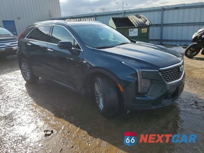 Czwarte zdjęcie samochodu z boku: 2024 CADILLAC XT4 PREMIUM LUXURY VIN:1GYFZDR41RF122240 - miniatura